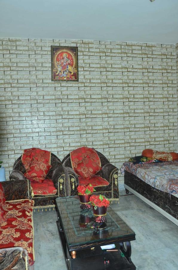 Oyo Home Pinky Homestay Jammu Luaran gambar