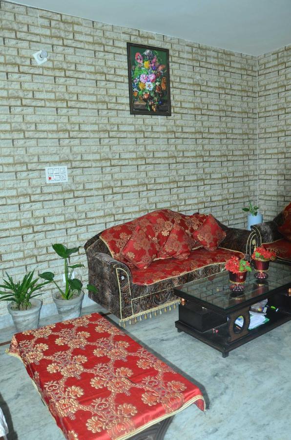 Oyo Home Pinky Homestay Jammu Luaran gambar